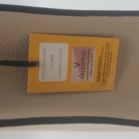 1731- Valentino By Mario Valentino Women's Bag Genuine Italian Leather NWT - Picture 10 of 12